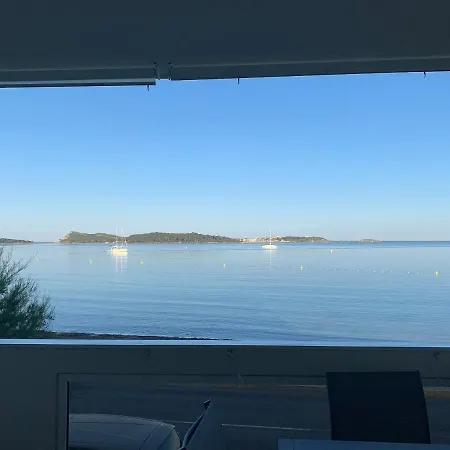 T3 Les Pieds Dans L'eau, Plage Du Cros, Vue Mer Apartment