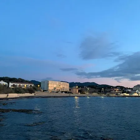 Appartement T3 Les Pieds Dans L'eau, Plage Du Cros, Vue Mer