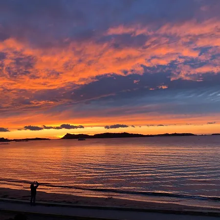 Appartement T3 Les Pieds Dans L'eau, Plage Du Cros, Vue Mer *