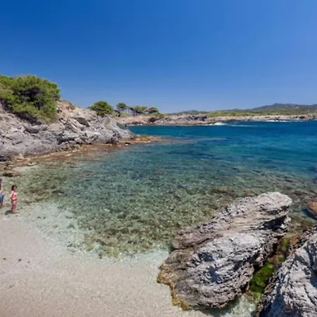 Appartement T3 Les Pieds Dans L'eau, Plage Du Cros, Vue Mer *