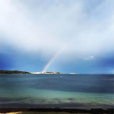 T3 Les Pieds Dans L'eau, Plage Du Cros, Vue Mer Appartement *