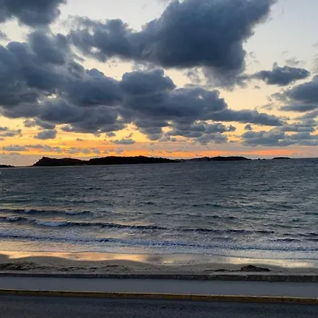 T3 Les Pieds Dans L'eau, Plage Du Cros, Vue Mer Six-Fours-les-Plages